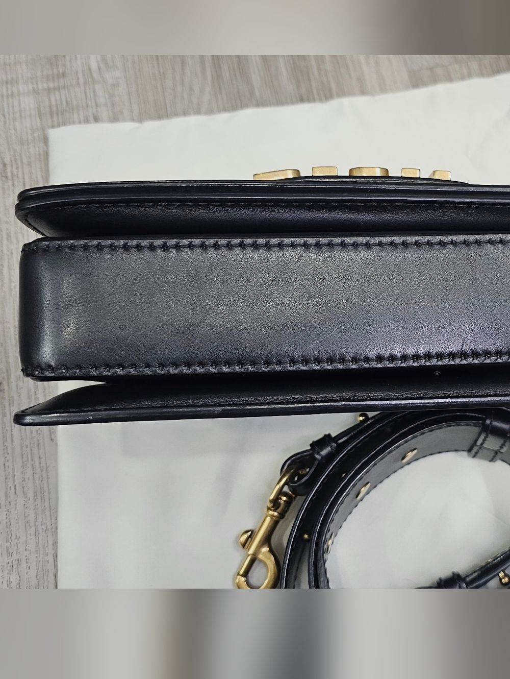 Christian Dior Smooth Calfskin Dio(r)evolution Flap Bag Black - Picture 2 of 16